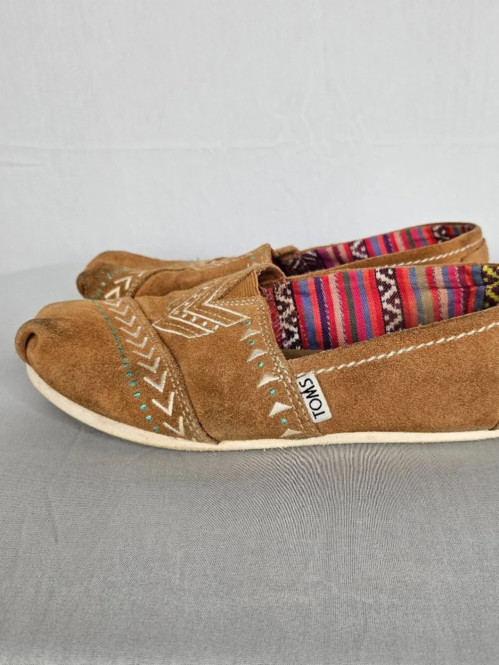 TOMS Embroidered Slip-On Flats | Boho Festival Shoes | Tan | Size 6.5